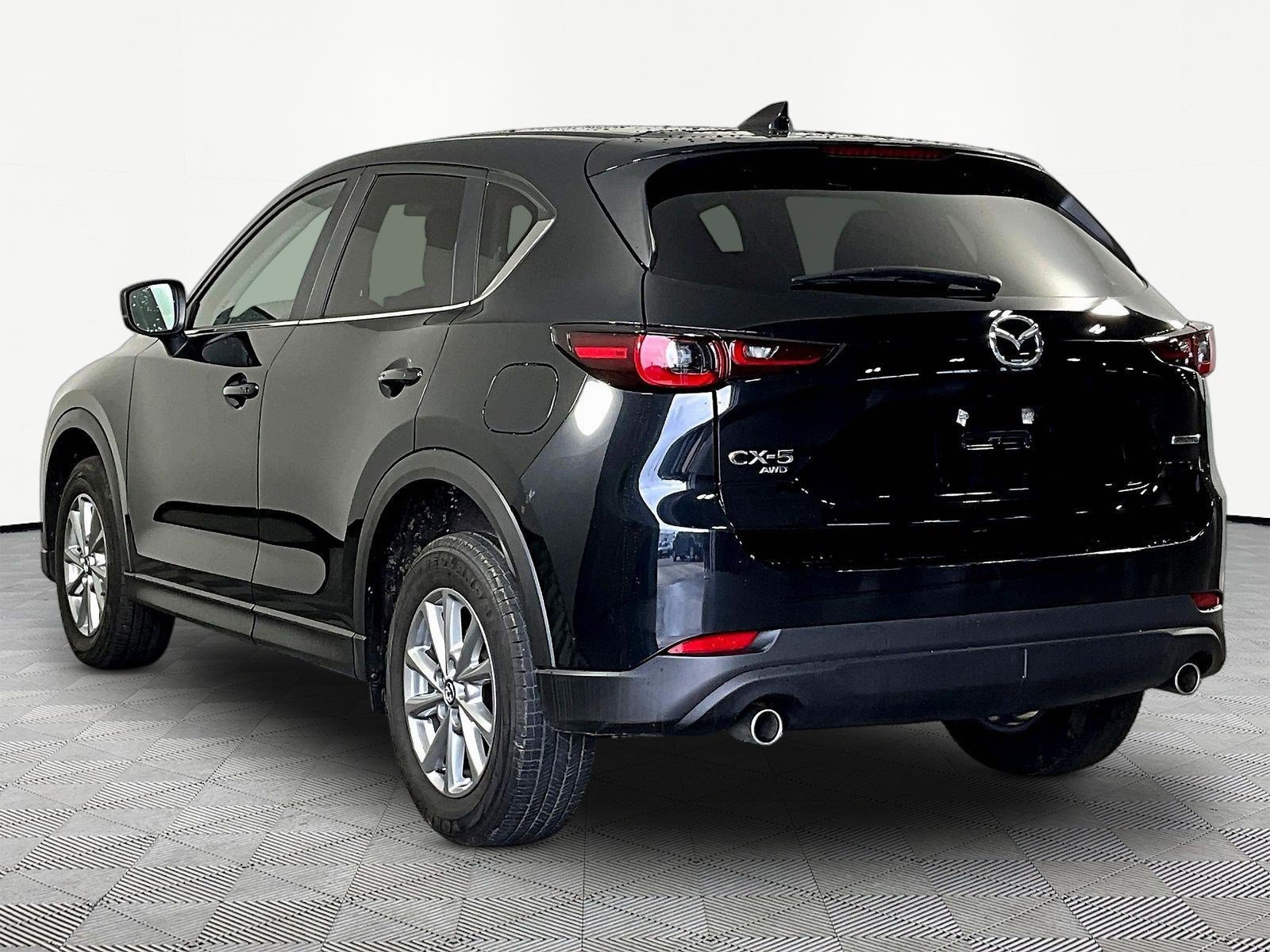 Used 2023 MAZDA CX-5 AWD 2.5 S w/ Select Package image 4