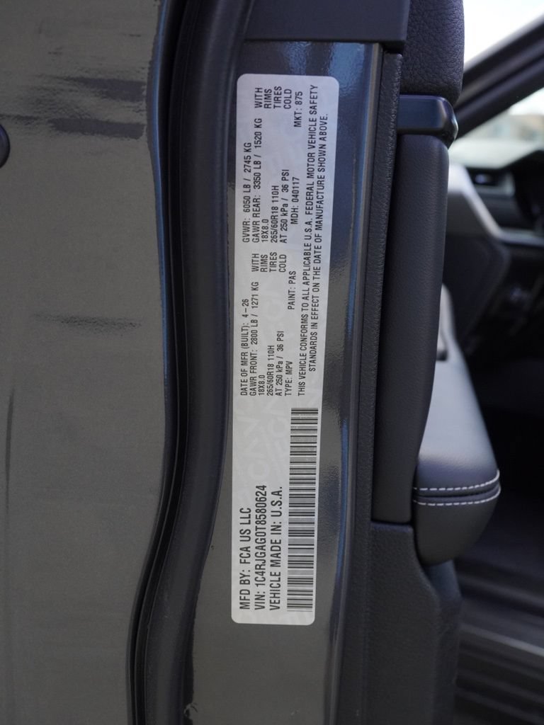 New 2026 Jeep Grand Cherokee Laredo RWD image 31