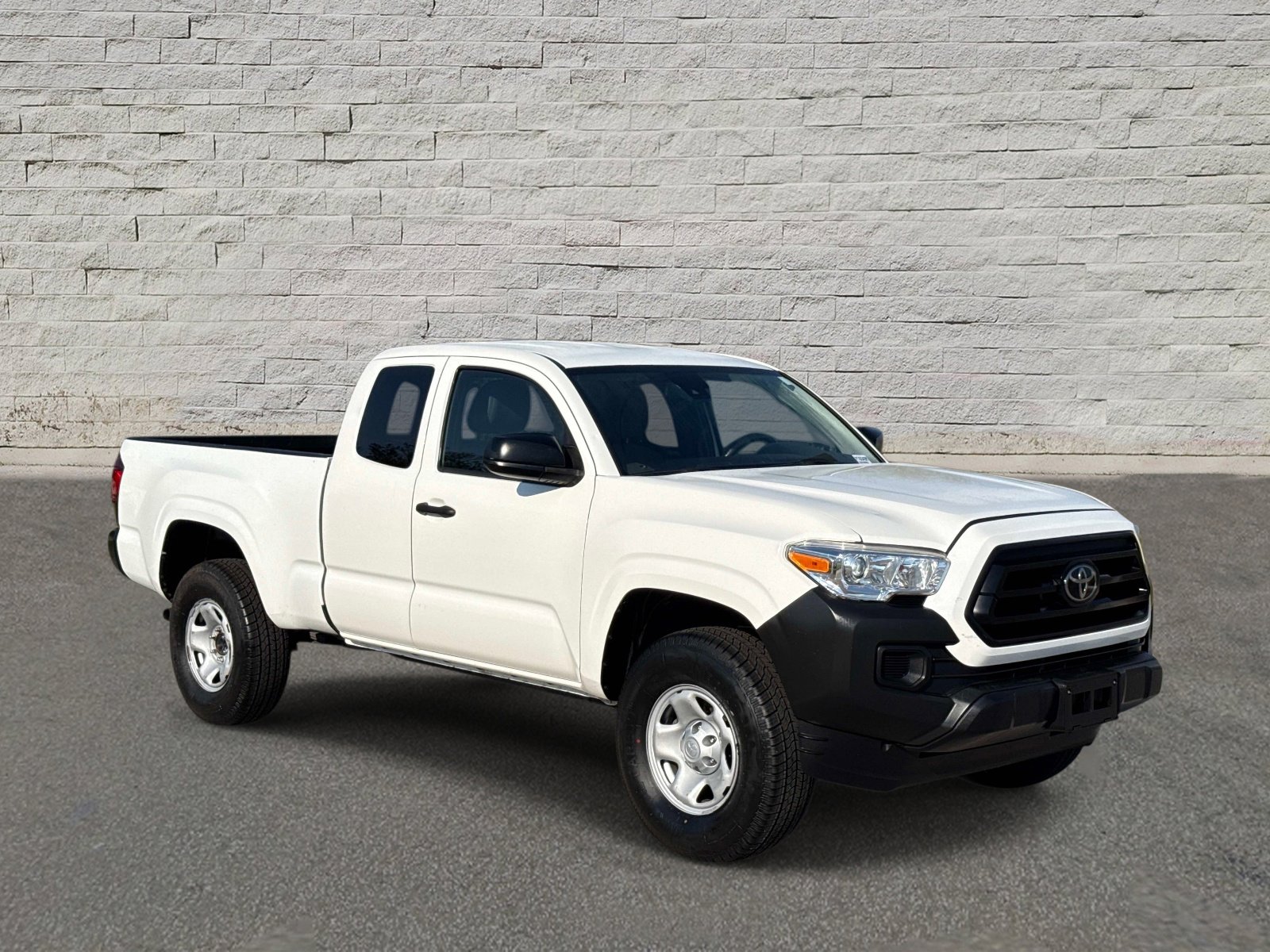 Used 2021 Toyota Tacoma SR image 3