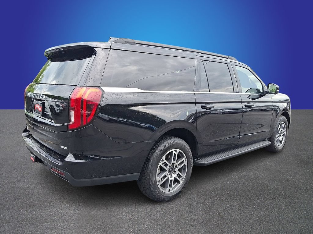 Used 2025 Ford Expedition Max Active AWD/4WD image 4