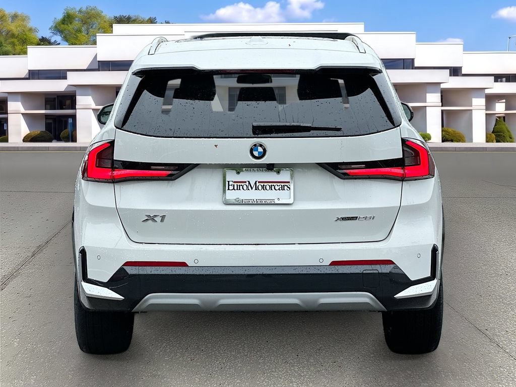 Used 2026 BMW X1 xDrive28i w/ Convenience Package AWD/4WD image 6