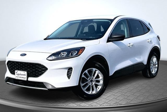 Used 2022 Ford Escape SE FWD image 1