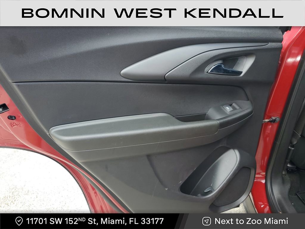 Used 2021 Chevrolet TrailBlazer RS w/ Sun and Liftgate Package image 21