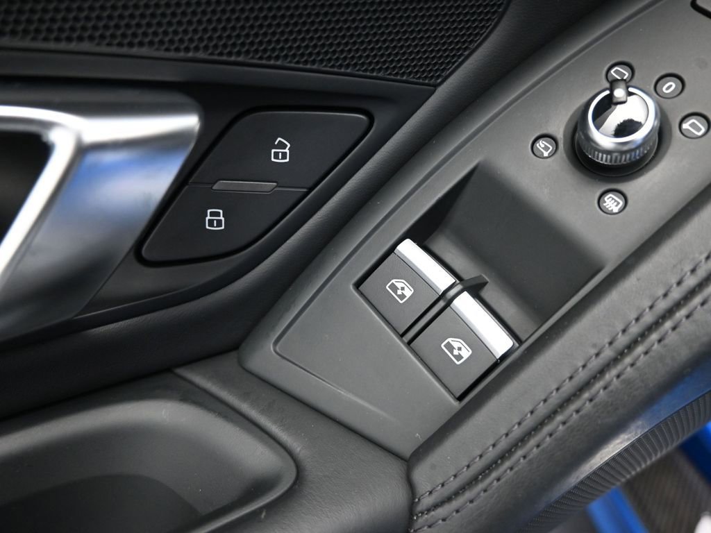 Used 2018 Audi R8 V10 plus w/ 20" Wheel Package image 16