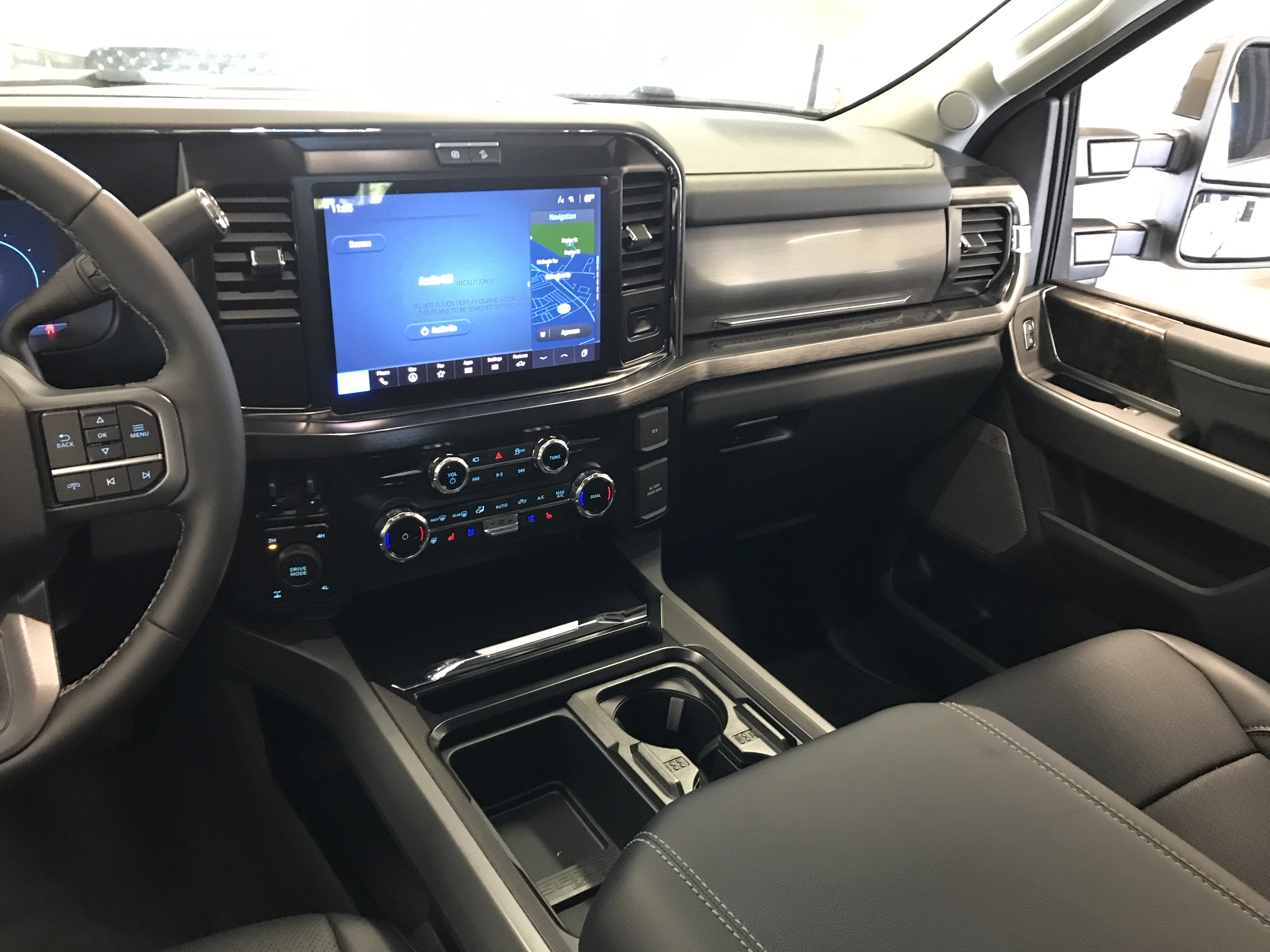New 2026 Ford F250 Lariat w/ Black Appearance Package AWD/4WD image 12