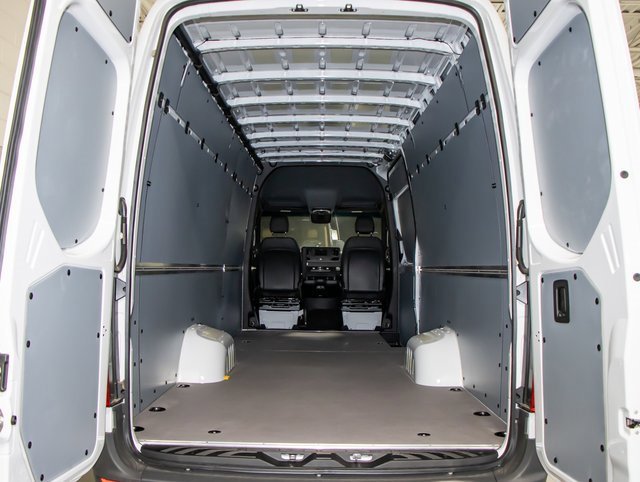 Used 2024 Mercedes-Benz Sprinter 3500 image 4