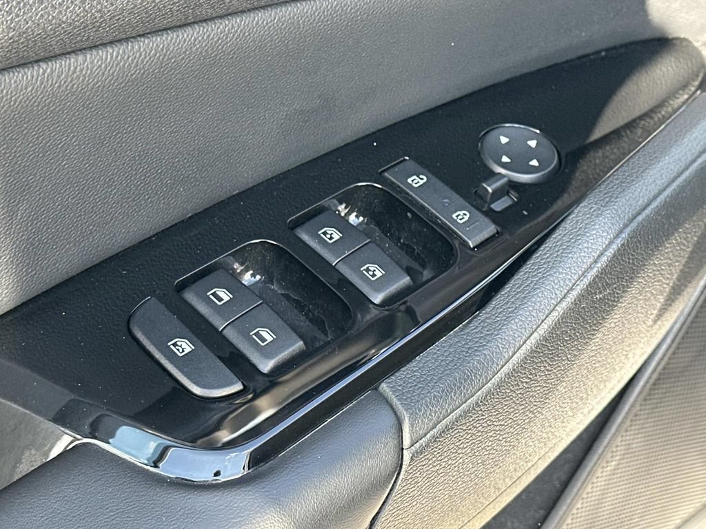Used 2023 Kia Sportage EX AWD/4WD image 15