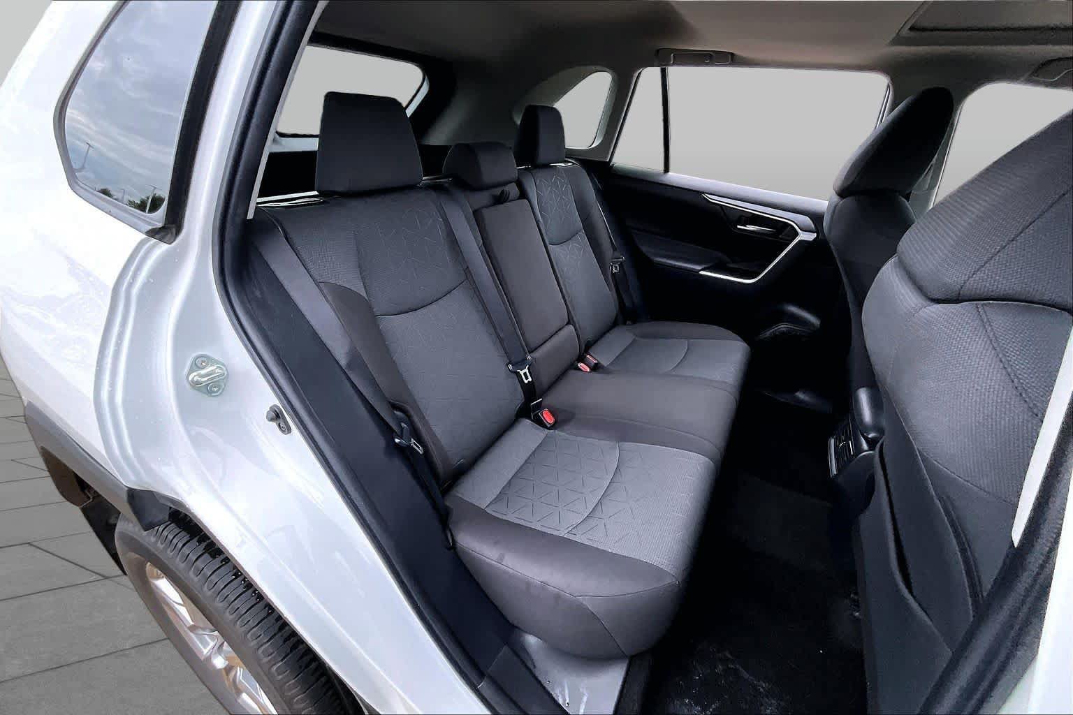 Used 2023 Toyota RAV4 XLE w/ Convenience Package FWD image 21
