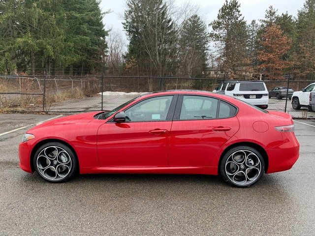 New 2026 Alfa Romeo Giulia AWD image 2