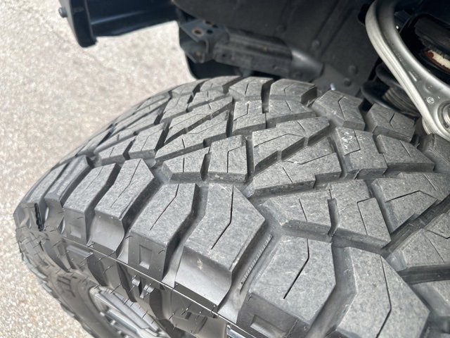 Used 2024 Ford Bronco Badlands image 32