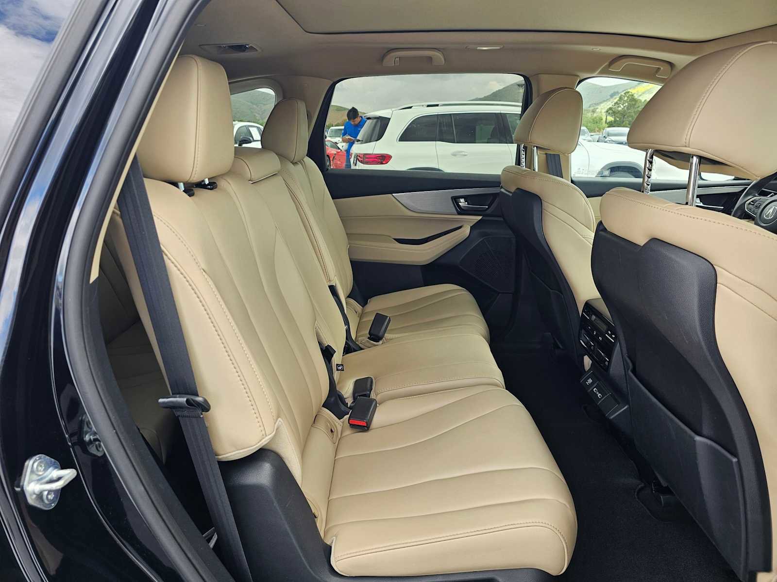 Certified 2023 Acura MDX FWD image 12