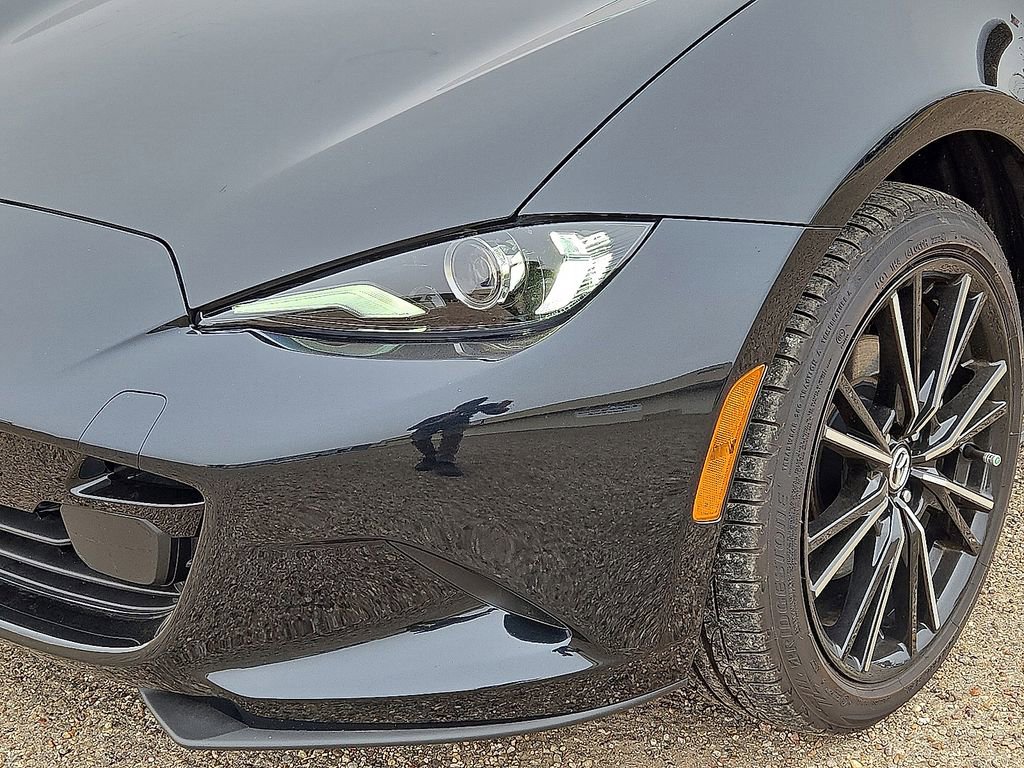 Used 2024 MAZDA MX-5 Miata RF Grand Touring w/ Weather Package image 12