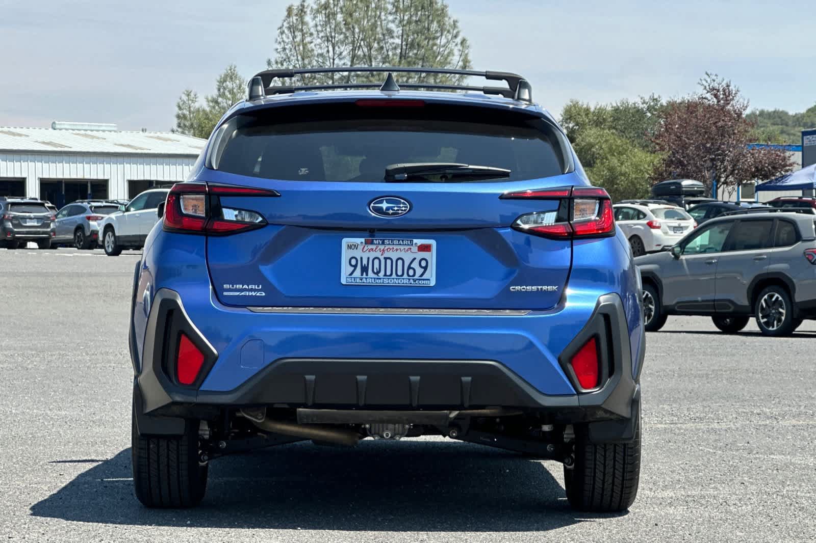 Used 2025 Subaru Crosstrek 2.5i Premium AWD/4WD image 4