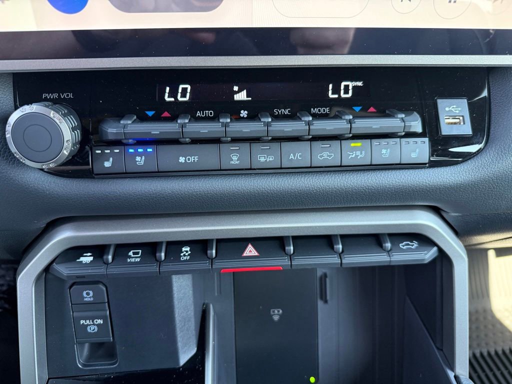 New 2026 Toyota Tundra Limited AWD/4WD image 27