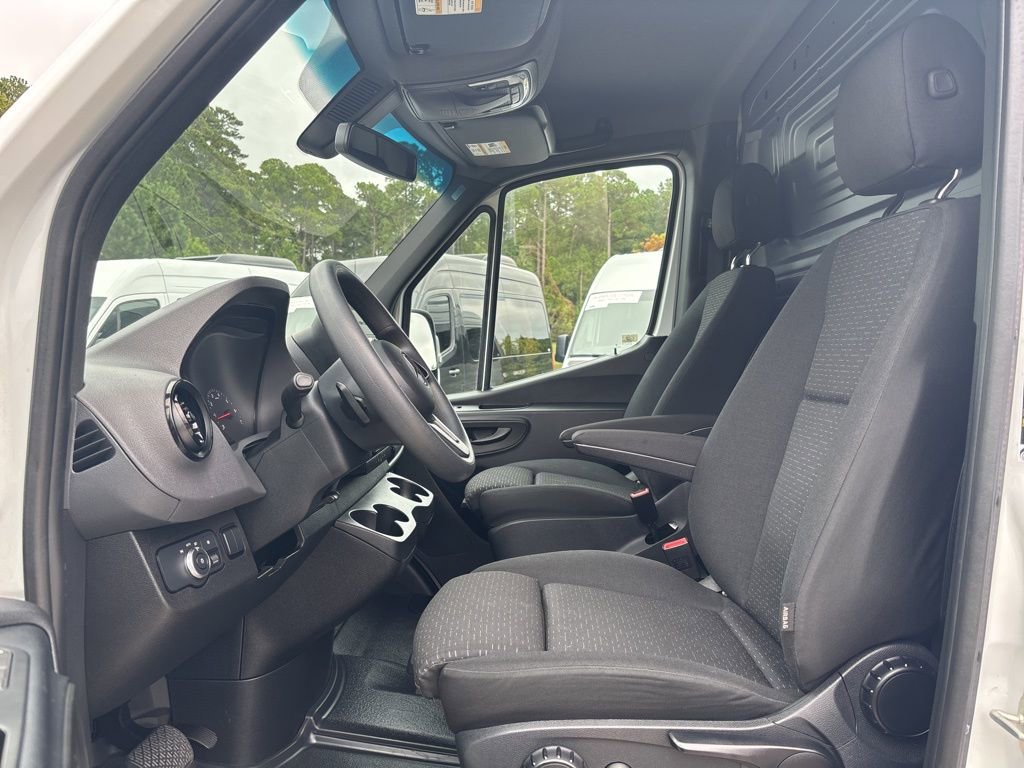 Used 2023 Mercedes-Benz Sprinter 144 Cargo image 41