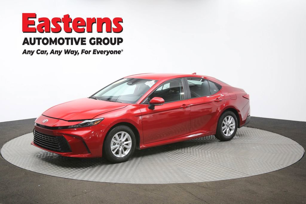 Used 2025 Toyota Camry LE image 56
