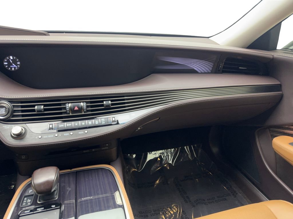 Used 2020 Lexus LS 500 w/ Accessory Package (Z2) image 54
