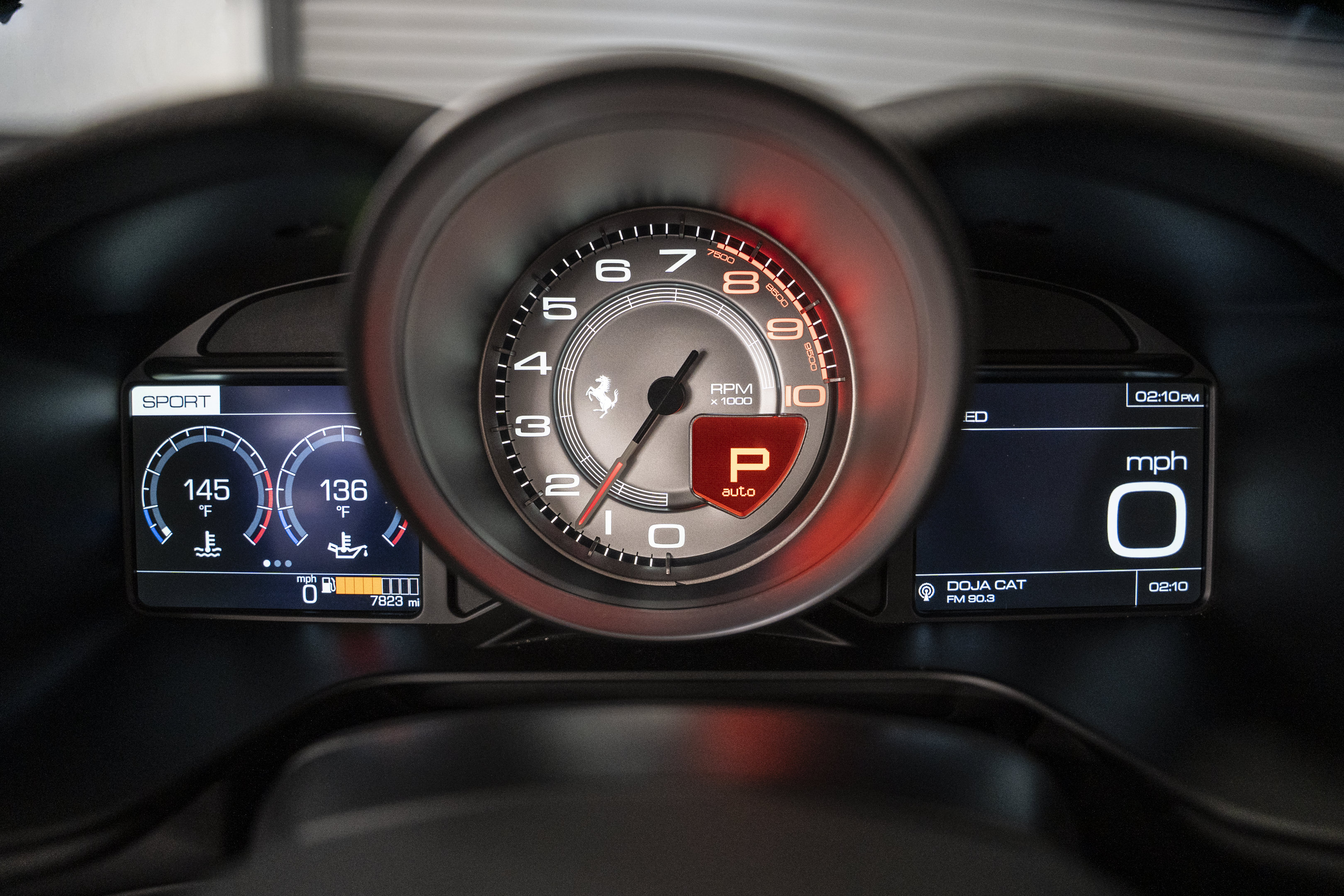 Used 2020 Ferrari Portofino RWD image 44