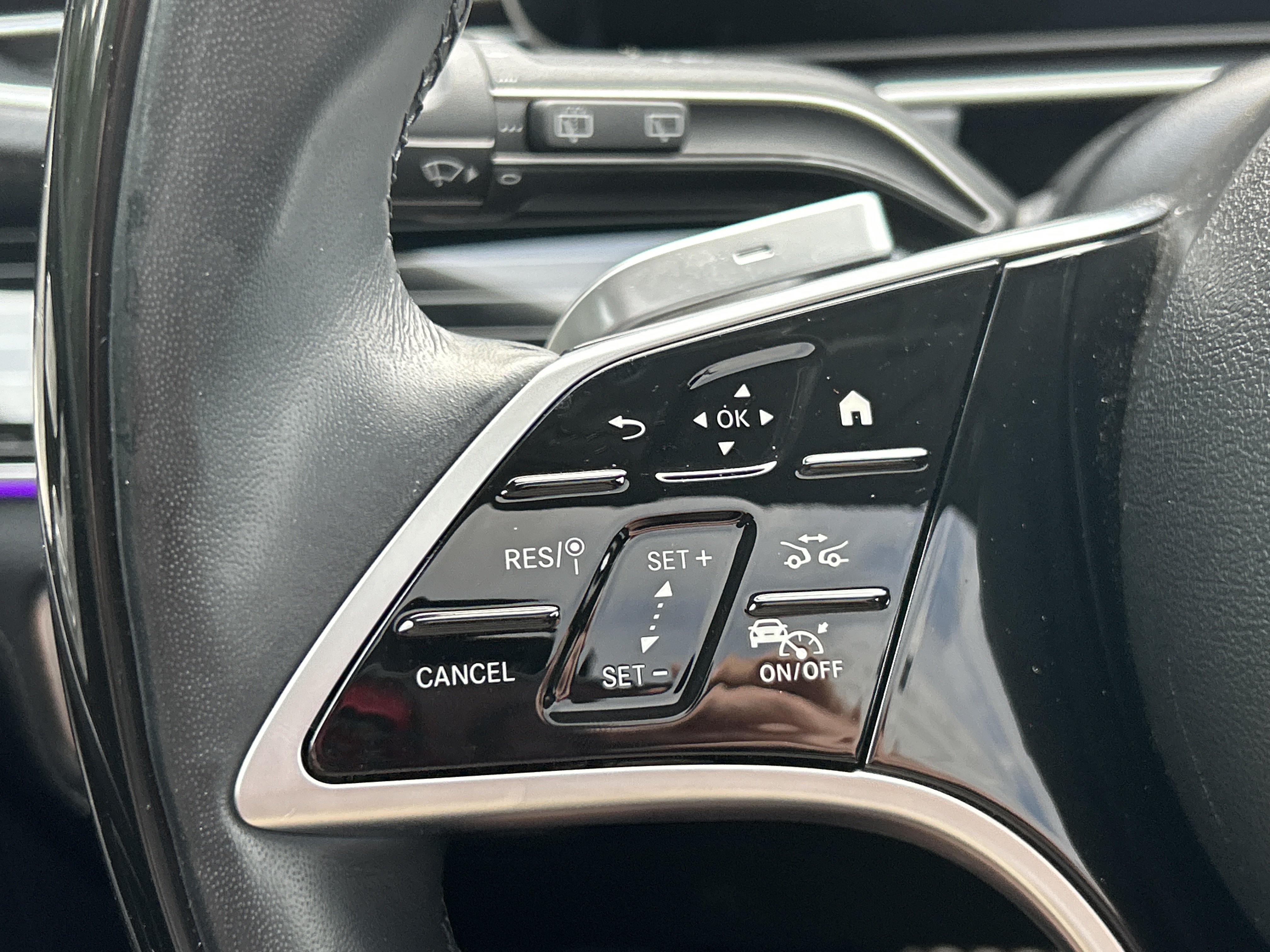 Certified 2024 Mercedes-Benz GLS 580 4MATIC image 29