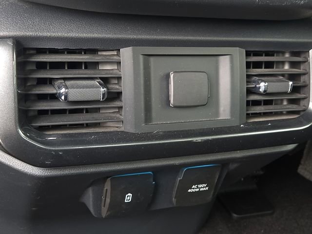 Used 2022 Ford F150 Lariat w/ Max Trailer Tow Package image 17