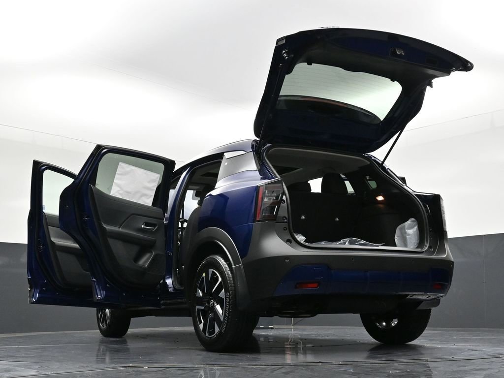 New 2026 Nissan Kicks SV w/ SV Premium Package AWD/4WD image 35