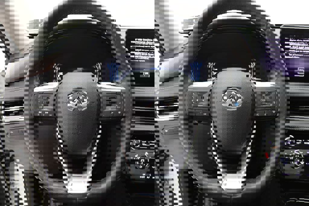 Used 2024 INFINITI QX60 Luxe image 19