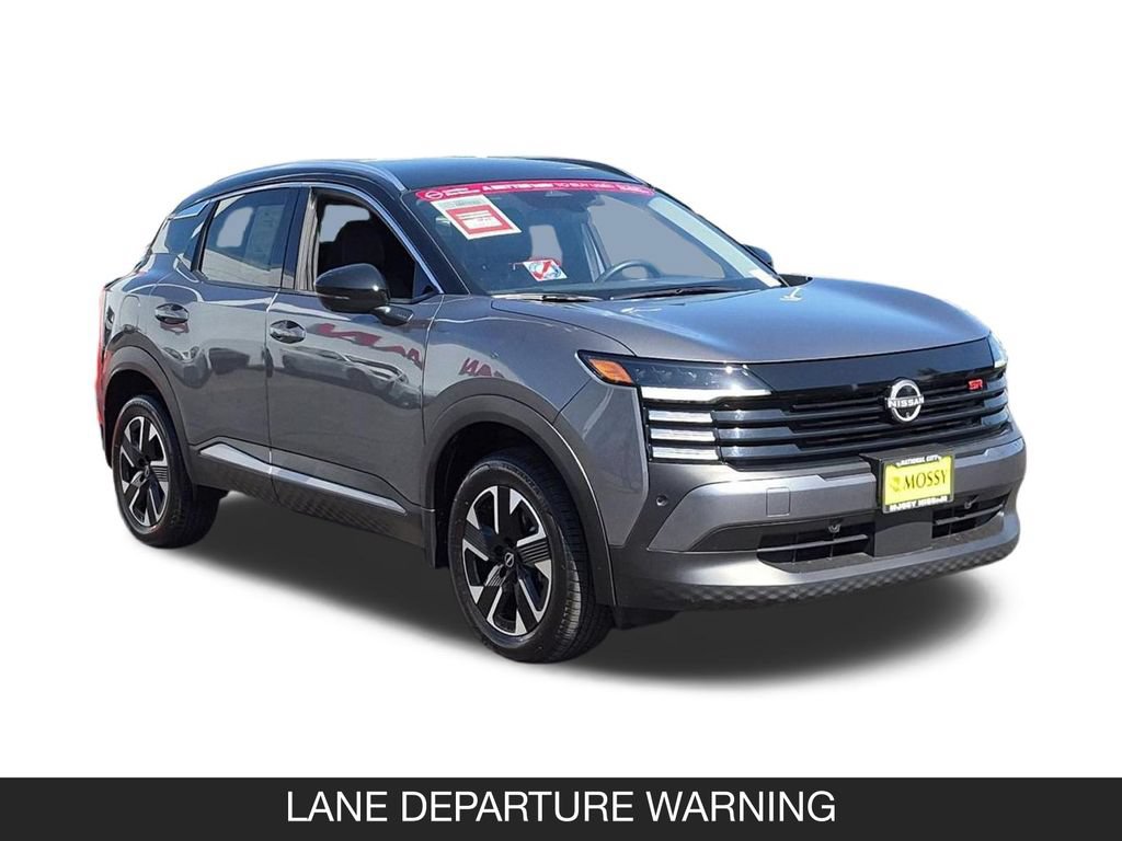 Certified 2025 Nissan Kicks SR FWD image 2