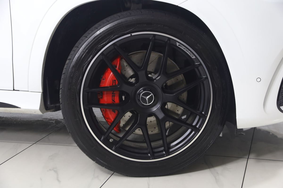 Used 2025 Mercedes-Benz GLE 63 AMG S w/ AMG Night Package image 19