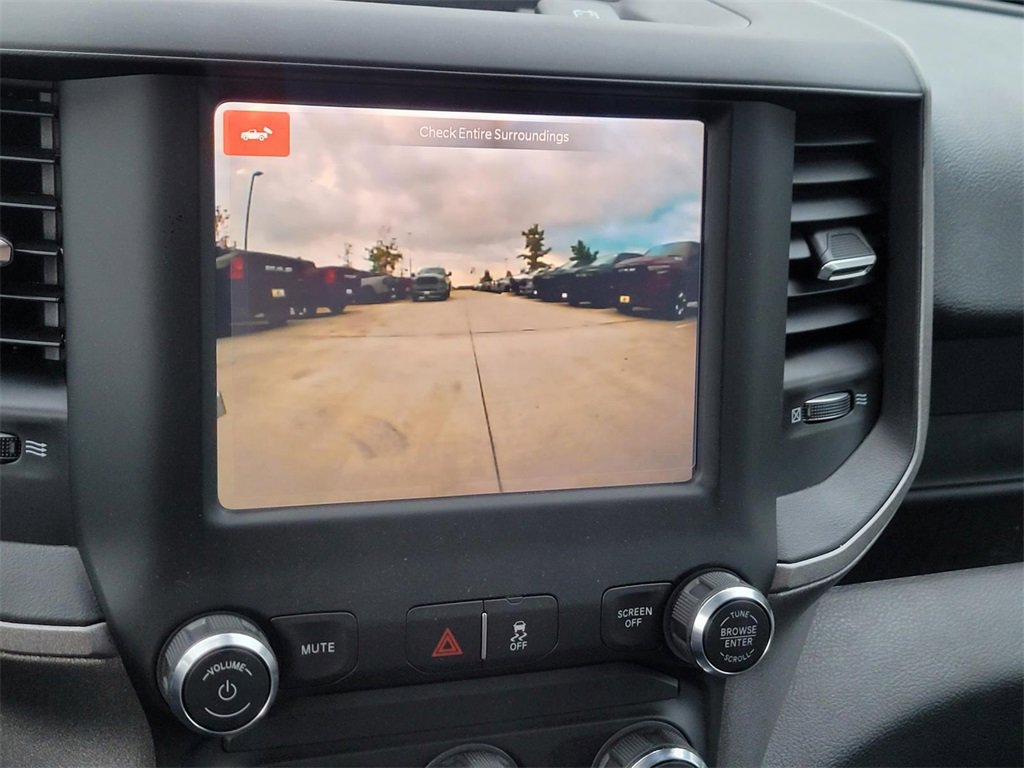 New 2024 RAM 5500 Tradesman image 18