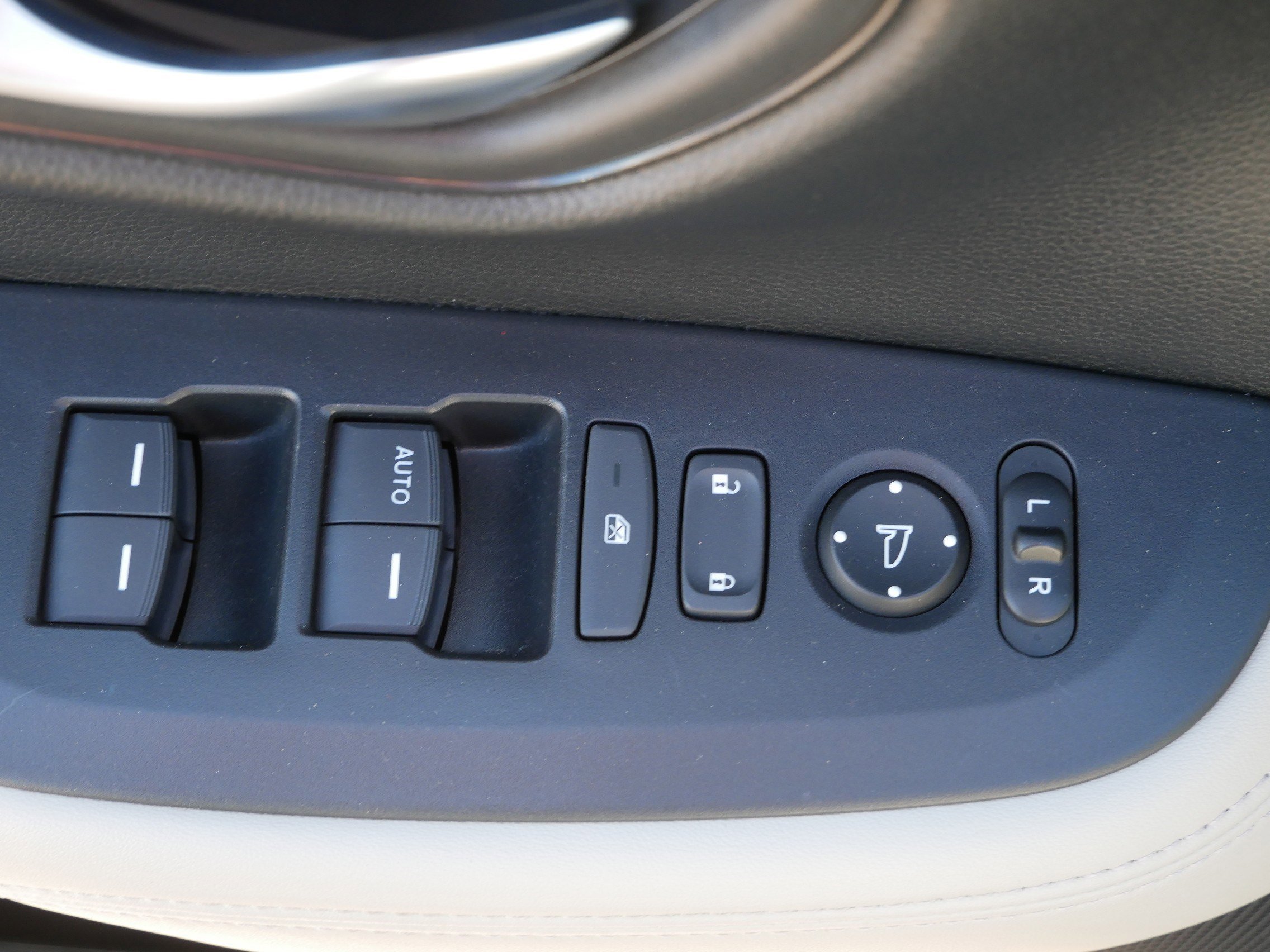 Certified 2024 Honda HR-V LX image 19