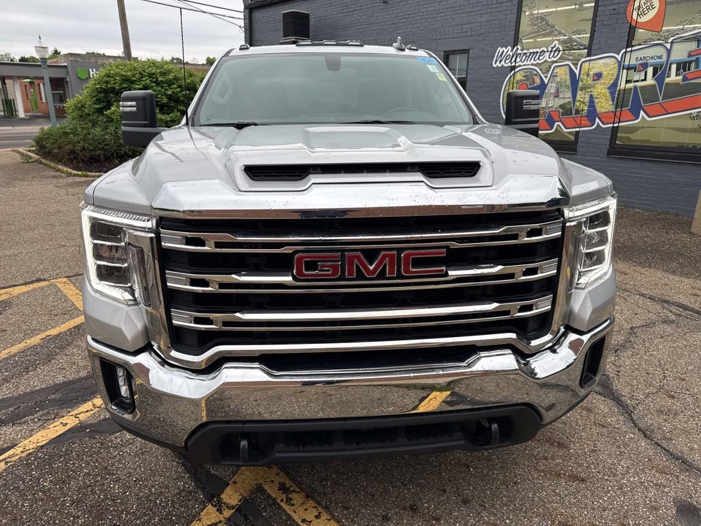 Used 2022 GMC Sierra 2500 SLE w/ SLE Convenience Package AWD/4WD image 2
