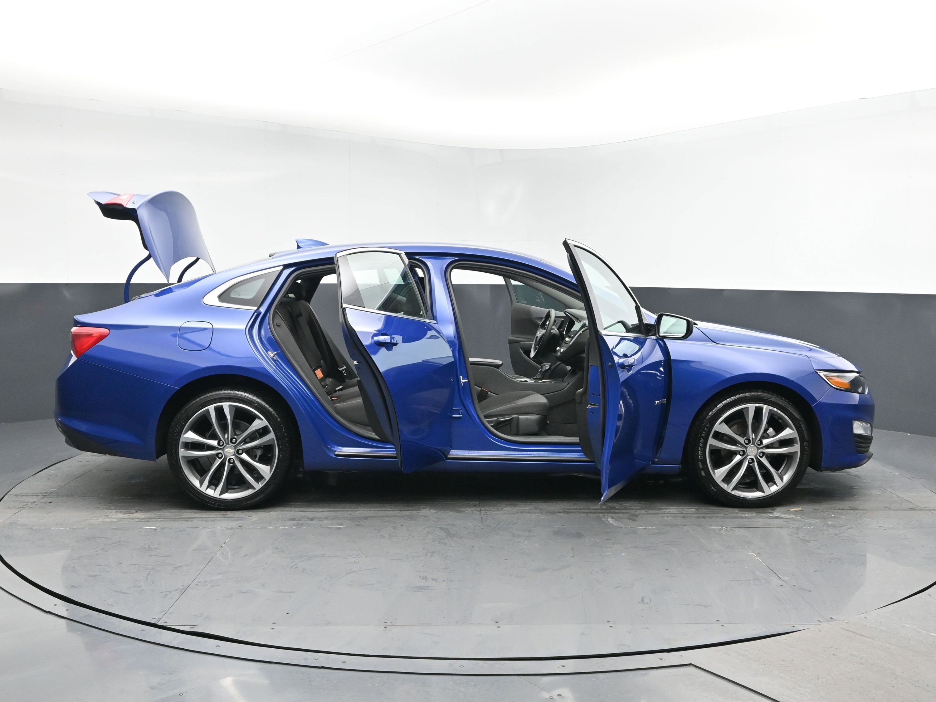 Used 2023 Chevrolet Malibu LT image 30