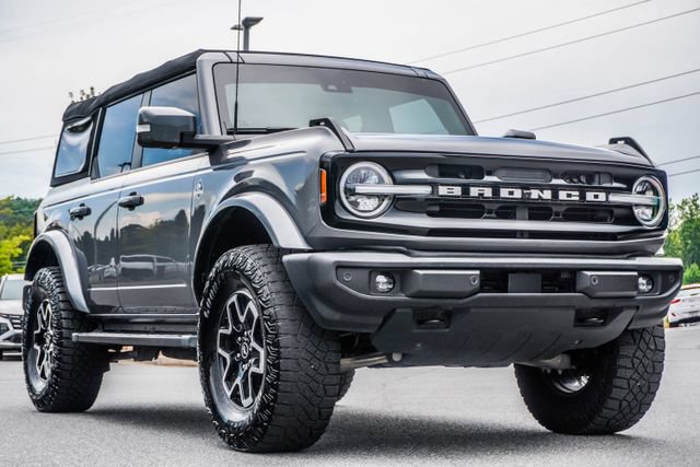 Used 2023 Ford Bronco Outer Banks AWD/4WD image 6