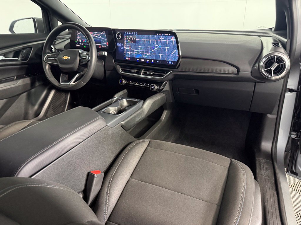 Used 2026 Chevrolet Equinox EV LT FWD image 19