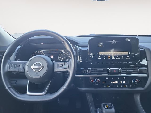 Used 2023 Nissan Pathfinder SL w/ Lighting Package (N92) image 14