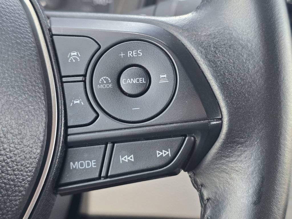 Certified 2024 Toyota Corolla SE FWD image 31