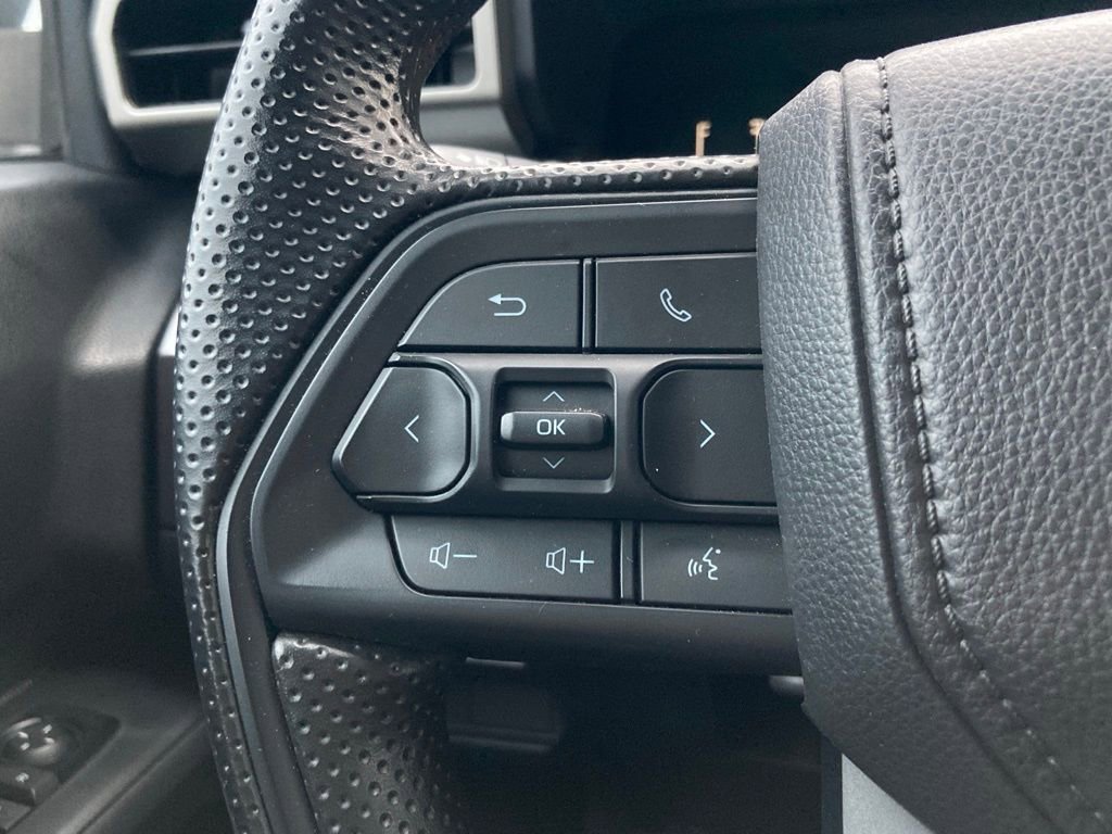 Certified 2025 Toyota Tacoma SR5 image 13