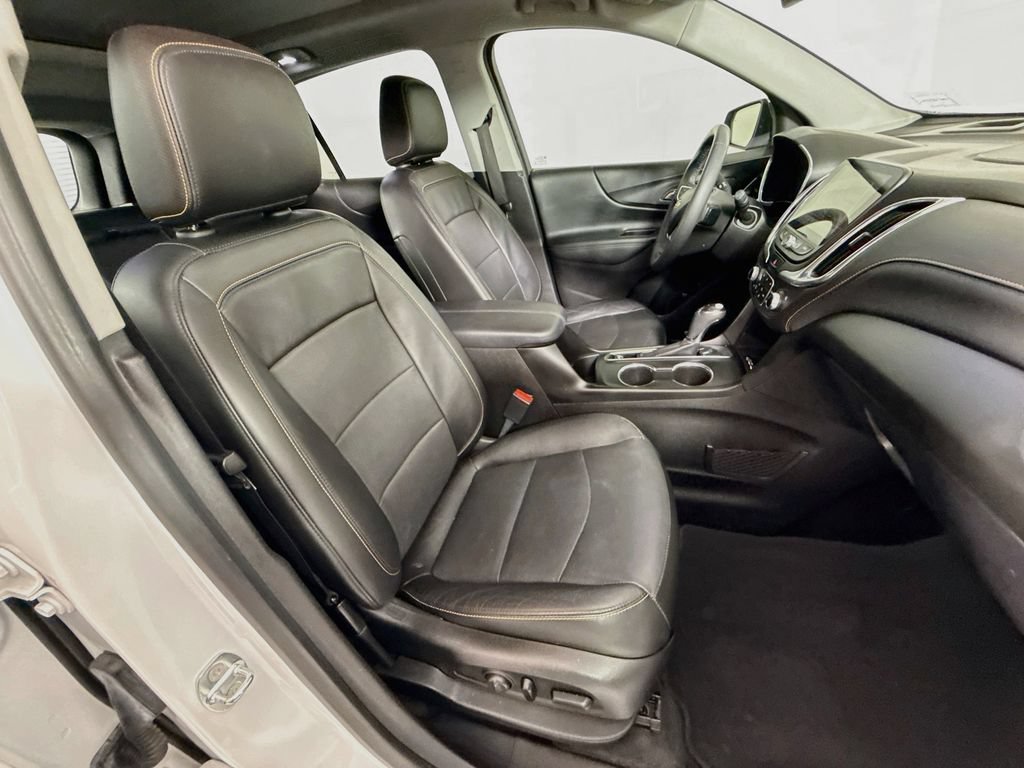 Used 2018 Chevrolet Equinox Premier FWD image 30