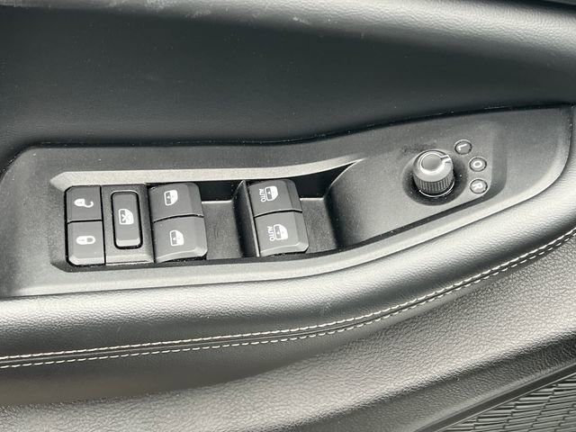 Certified 2024 Jeep Grand Cherokee L Laredo image 17