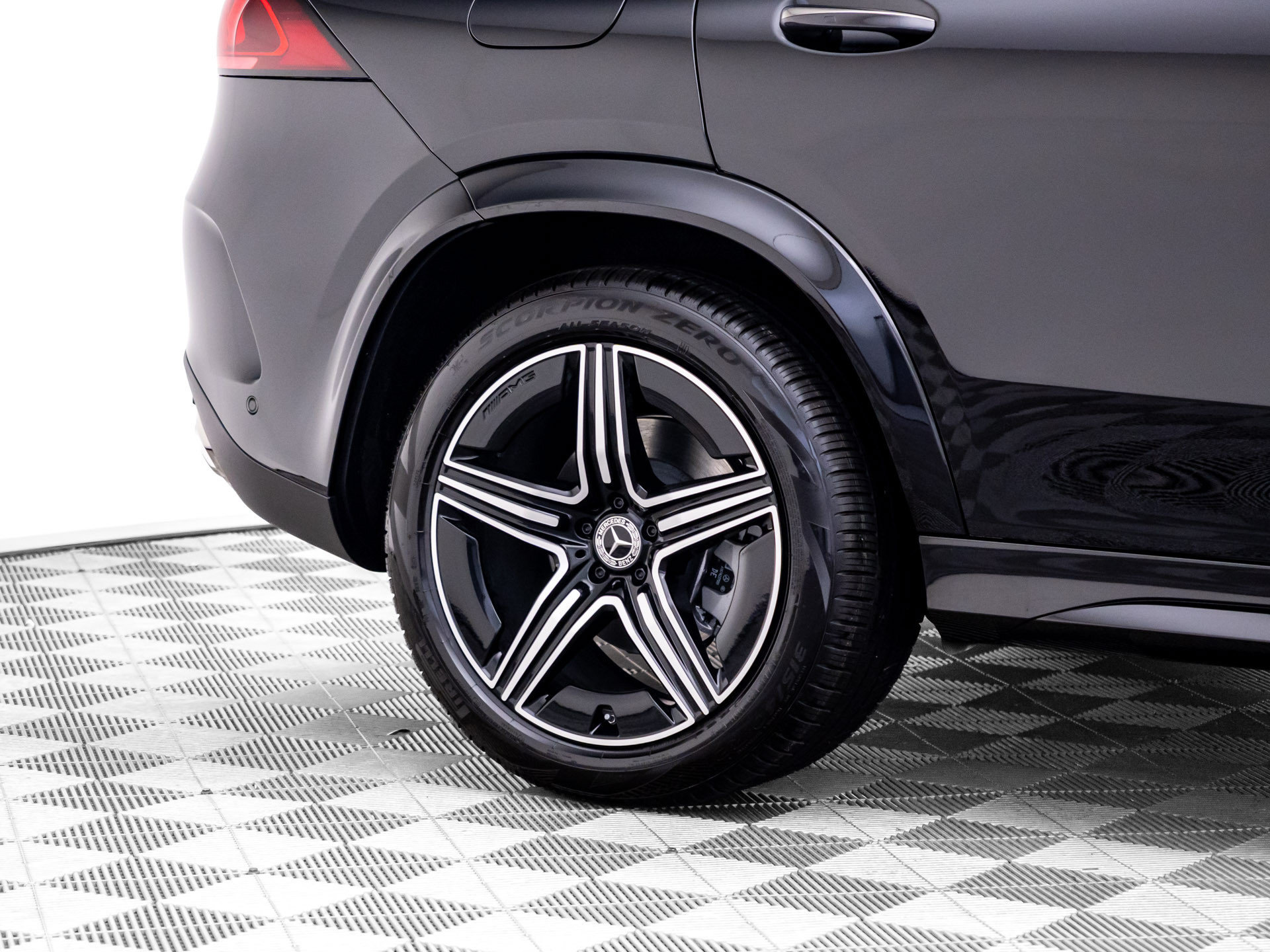 New 2027 Mercedes-Benz GLE 450 4MATIC image 40
