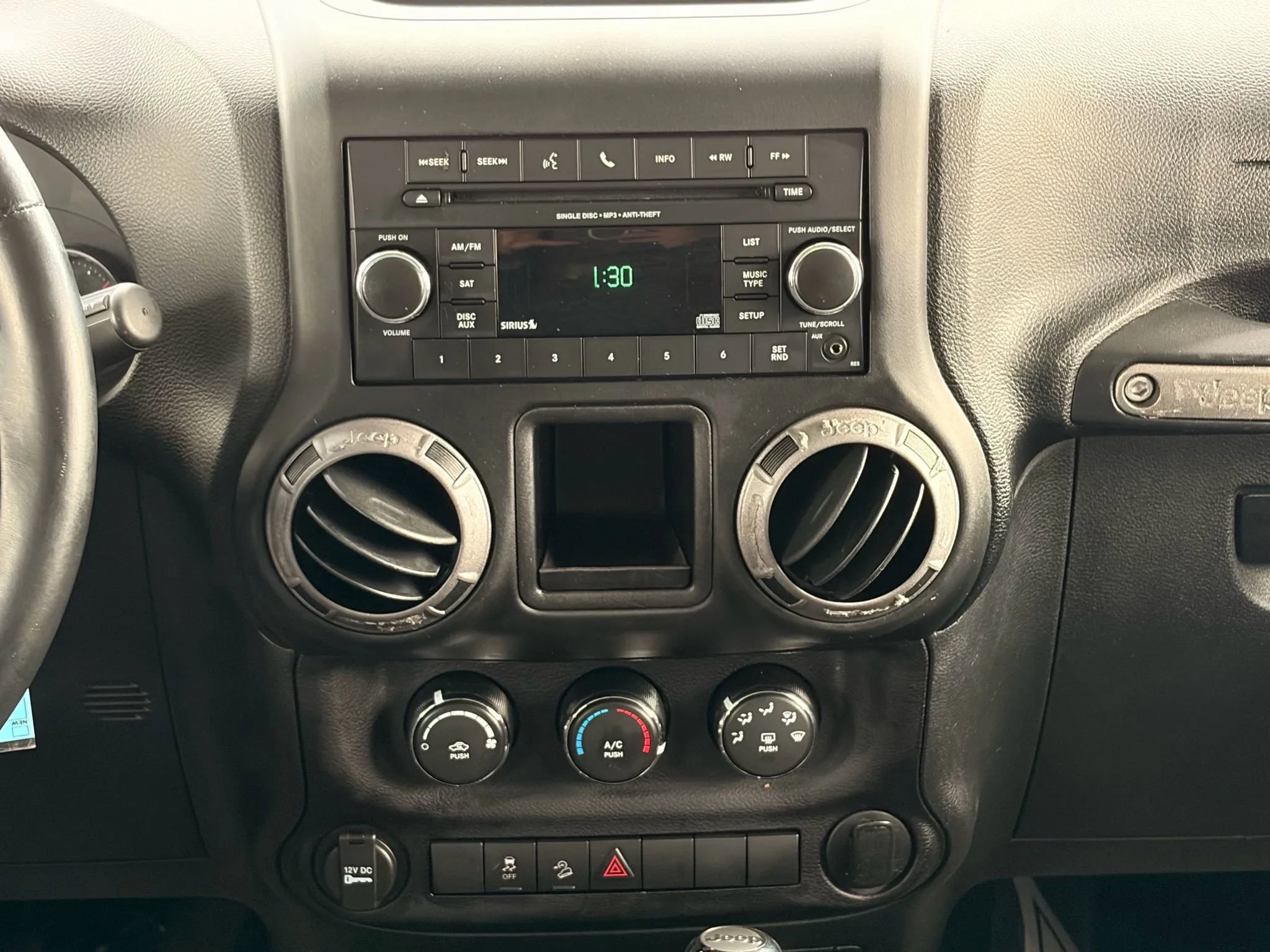 Used 2016 Jeep Wrangler Unlimited Sport w/ Connectivity Group image 64