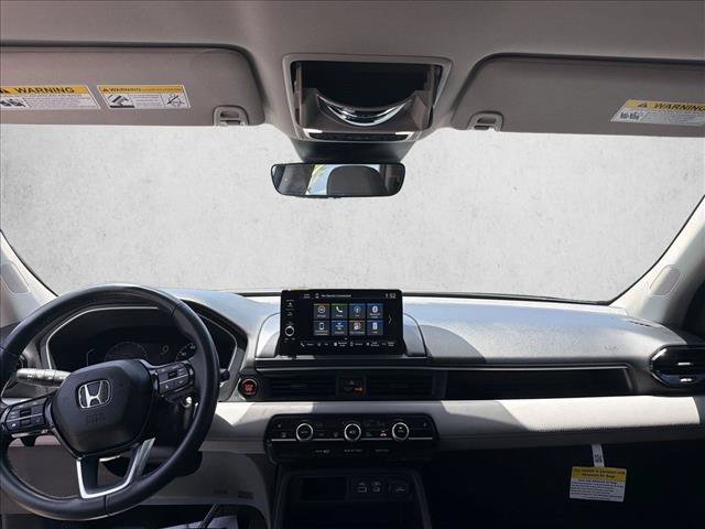 Certified 2025 Honda Pilot EX-L image 9