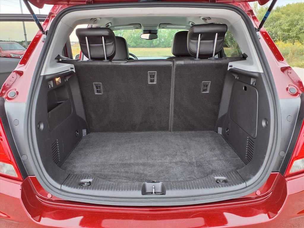 Used 2021 Chevrolet Trax LT w/ Driver Confidence Package image 28