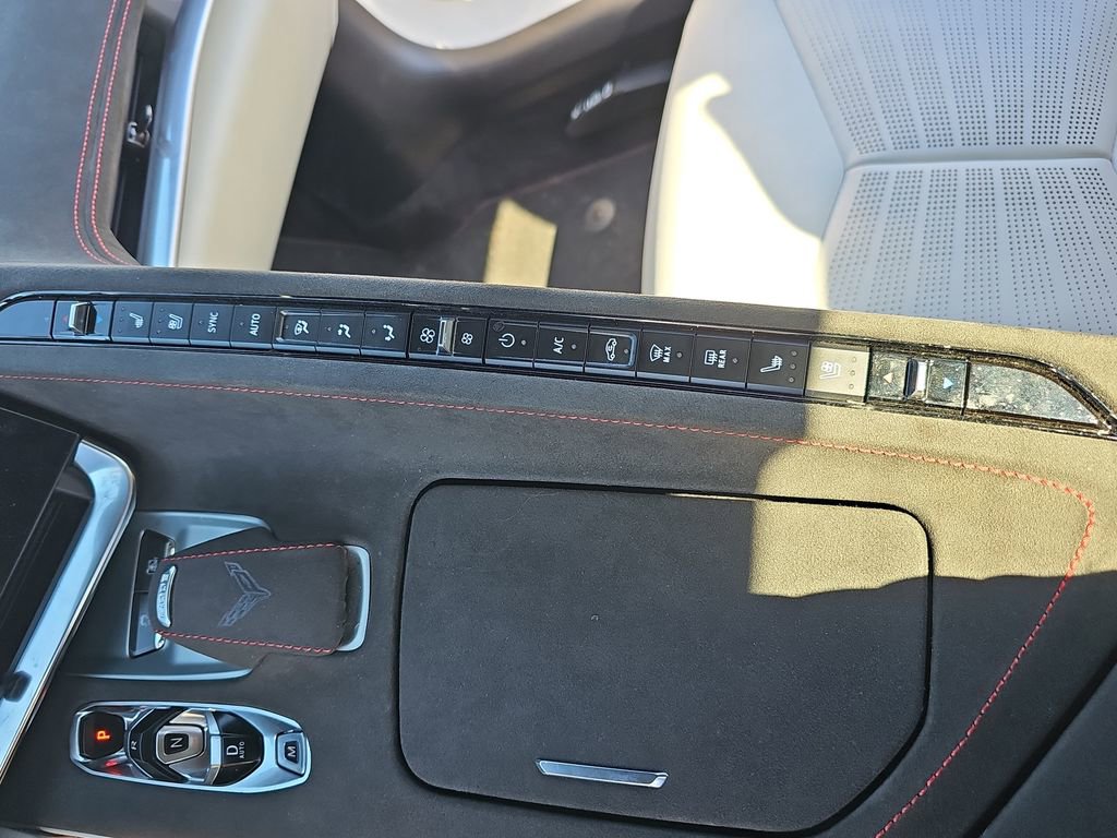 Used 2023 Chevrolet Corvette Z06 image 18