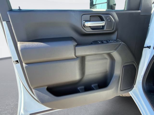 New 2026 Chevrolet Silverado 2500 Custom w/ Custom Value Package AWD/4WD image 17