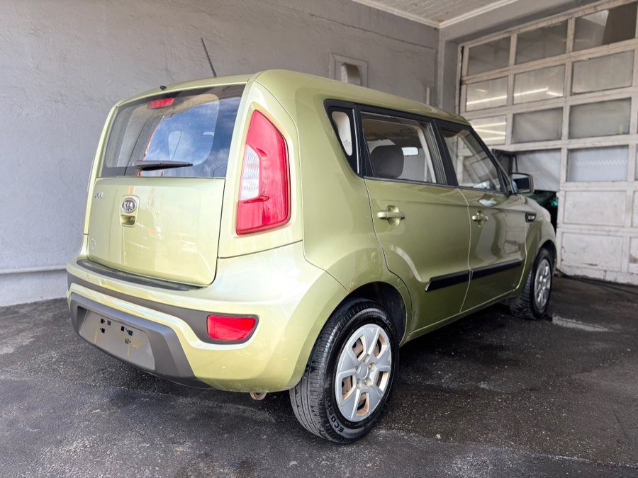 Used 2012 Kia Soul FWD image 6