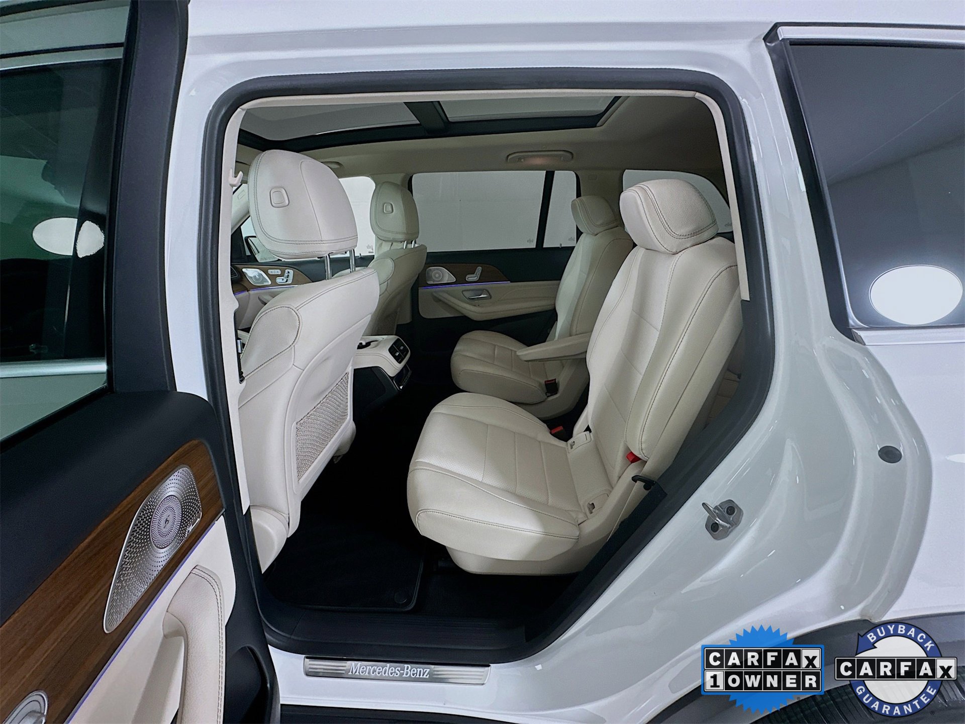 Certified 2024 Mercedes-Benz GLS 450 4MATIC image 27