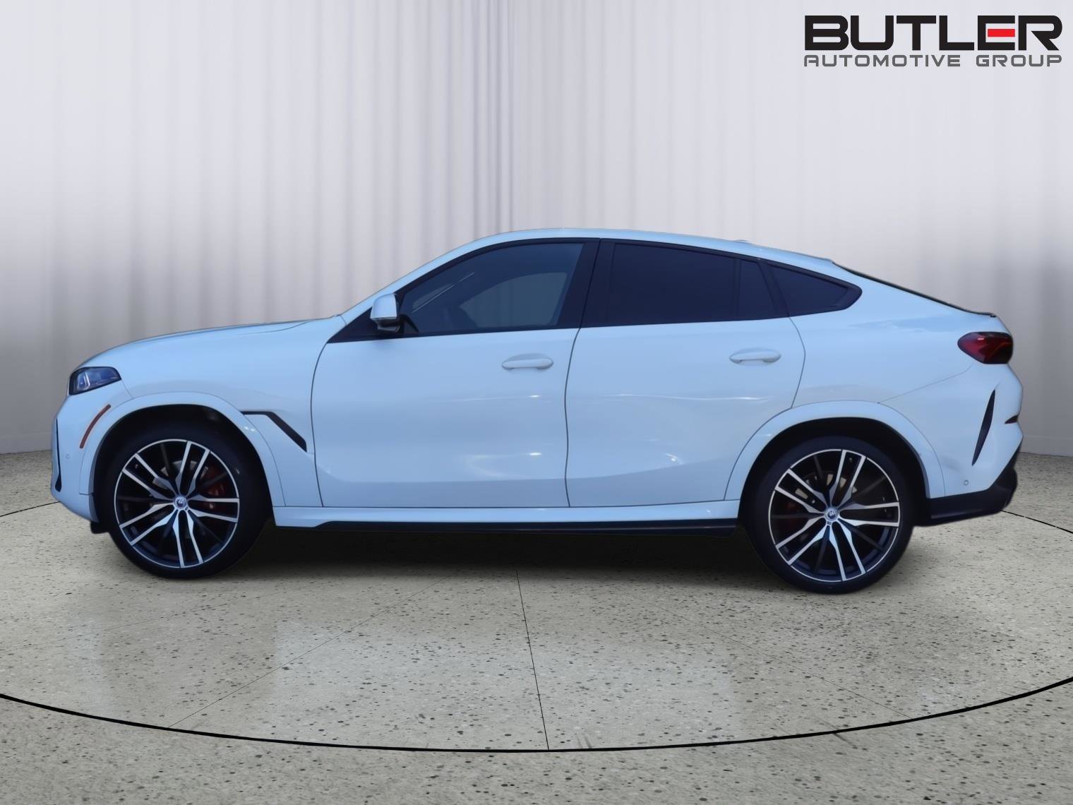 Used 2024 BMW X6 xDrive40i w/ Premium Package AWD/4WD image 3
