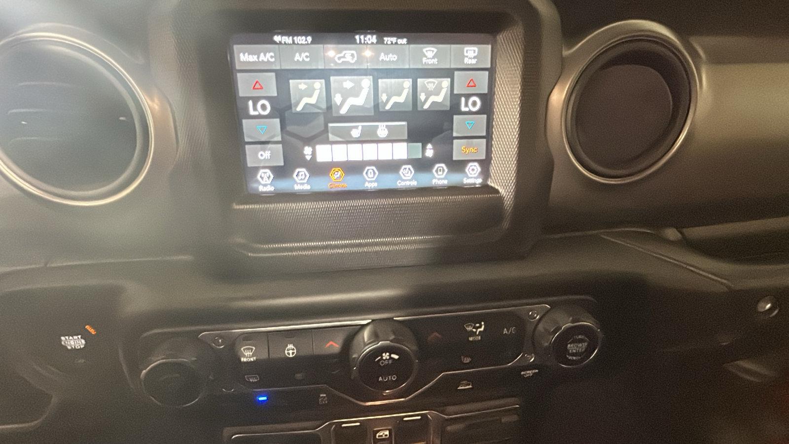 Used 2023 Jeep Wrangler Unlimited w/ Cold Weather Group AWD/4WD image 24
