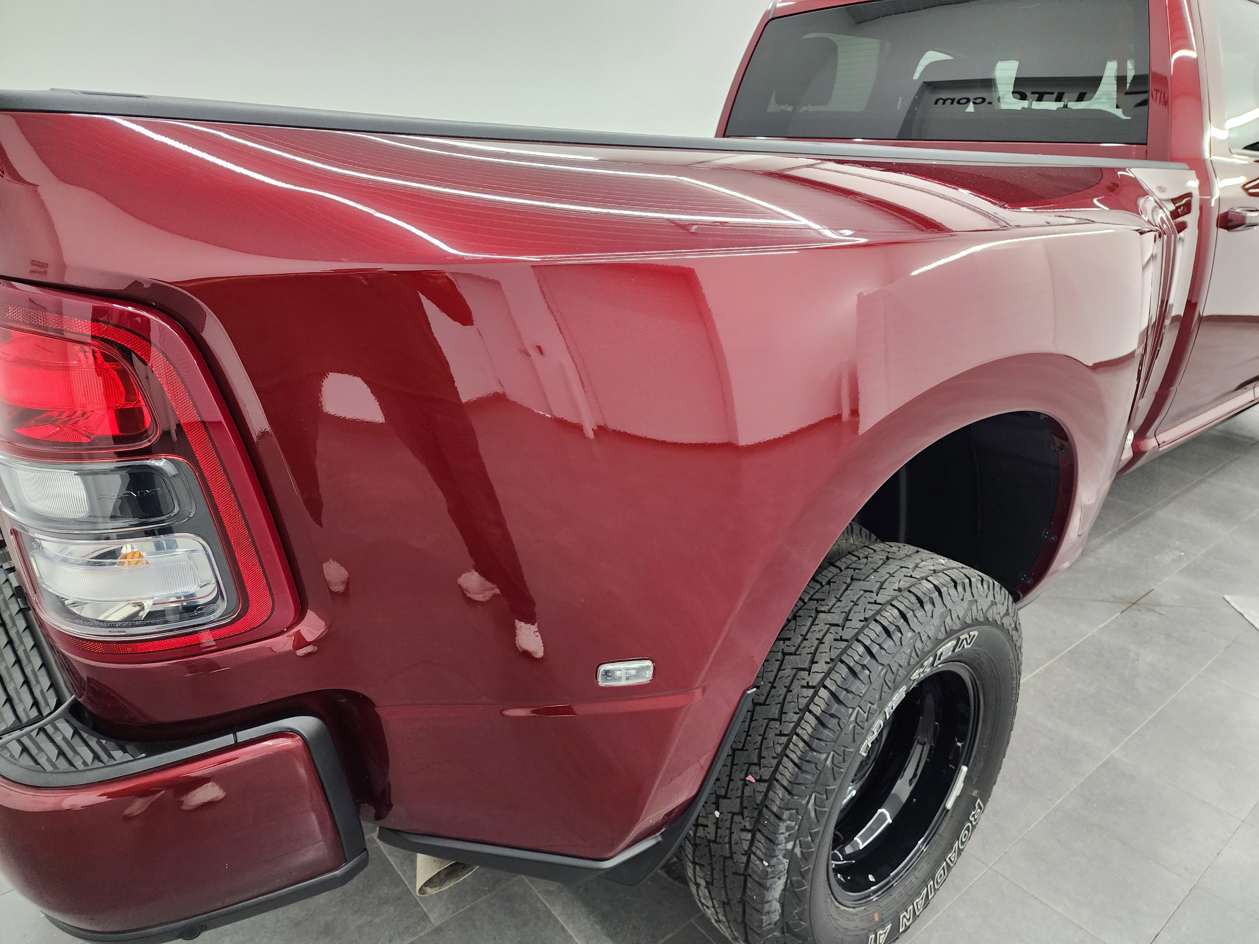 Used 2024 RAM 3500 Big Horn w/ Night Edition AWD/4WD image 30